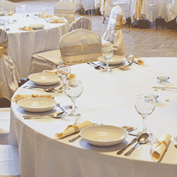table-linens-370-250