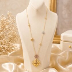 18K Gold Pendant Necklace (1)