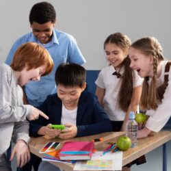 kids-classroom-taking-english-class-1024x731