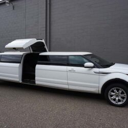 12-passenger-range-rover-1