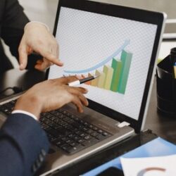 Strengthen Sales Performance With Focused Business Strategies (1)