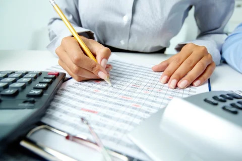 certified-public-accountant-Noblesville-480.jpg.bv certified-public-accountant-Noblesville-480.jpg.bv